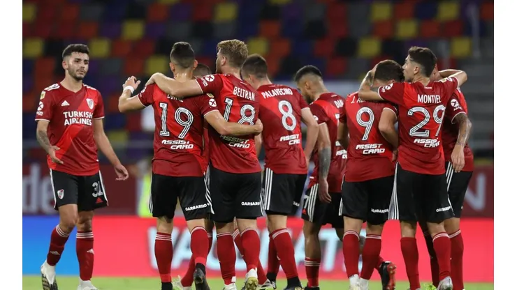 River vive un duro momento en el torneo local, totalmente distinto a su rendimiento en la Copa Libertadores.