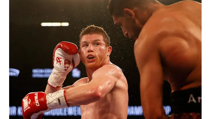 Canelo Álvarez buscará seguir manteniendo su título Supermedio de la CMB.