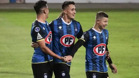 Con la misión de mantener el invicto y de lograr los tres puntos, Huachipato recibe a Rosario Central.