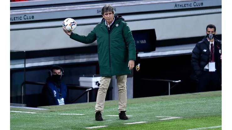 Pellegrini sigue en zona de Europa League.