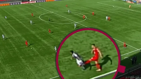 Rivero metió un patadón y obligó a anular el gol de Unión La Calera