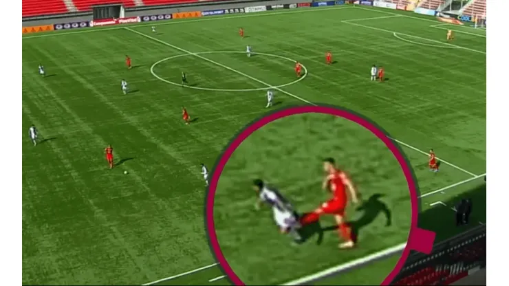 Rivero metió un patadón y obligó a anular el gol de Unión La Calera