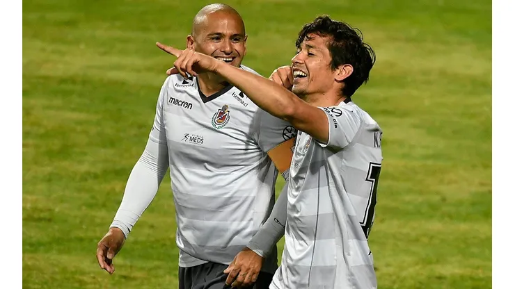 Matías Fernández volvió a marcar en canchas chilenas después de casi 15 años