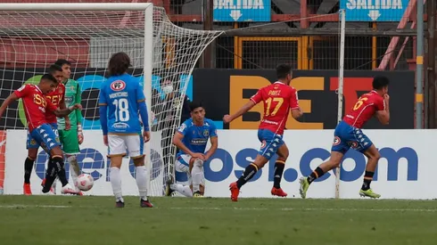 Thomas Galdames grita el gol que en los descuentos le dio el empate a Unión Española sobre Audax.