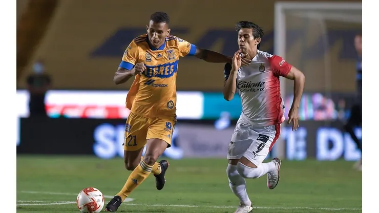 Tigres y Chivas se juegan sus últimas cartas para clasificar a la liguilla.