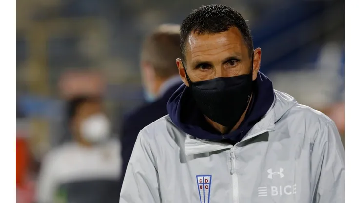 Gustavo Poyet no logra encontrarle la mano aún a Universidad Católica.