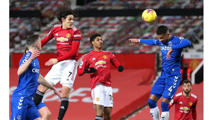 Solskjaer no quiere perder a Cavani ante su gran momento