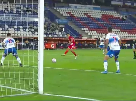 Video: Argentinos la arma perfecto y abre el marcador ante la UC