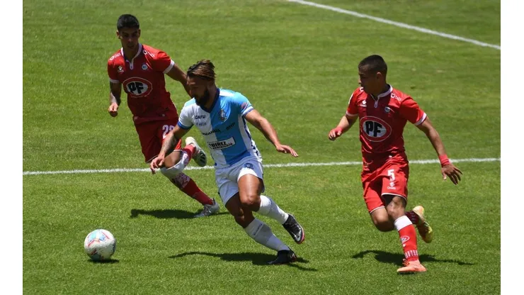 Unión La Calera recibirá a Antofagasta en el estadio Nicolás Chahuán.