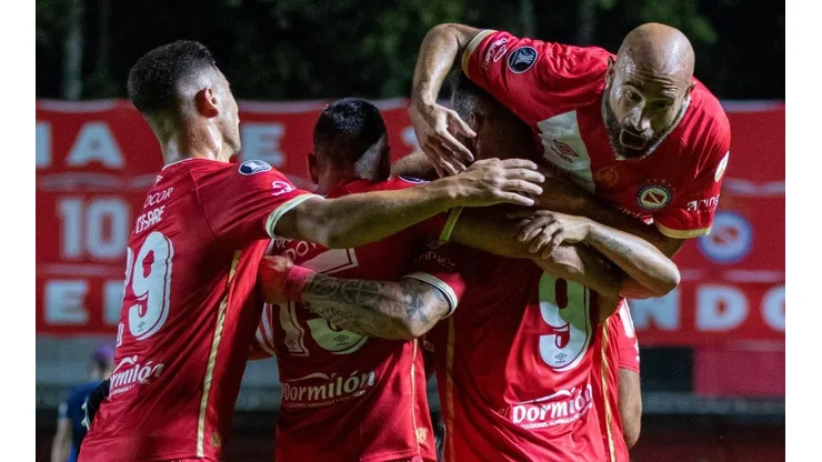 Argentinos Juniors sufre por cinco casos de coronavirus