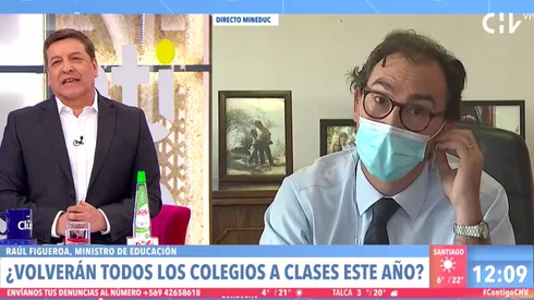 Julio César Rodríguez recalcándole que se transforma en un meme al ministro de Educación, Raúl Figueroa.