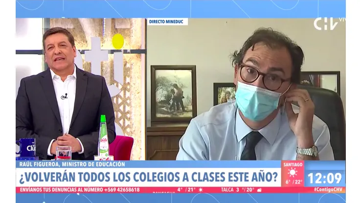 Julio César Rodríguez recalcándole que se transforma en un meme al ministro de Educación, Raúl Figueroa.