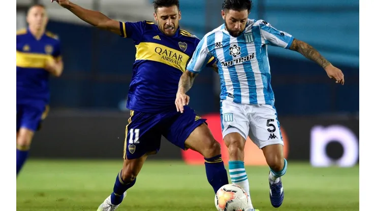 Eugenio Mena es titular indiscutido en Racing, al igual que el portero Gabriel Arias
