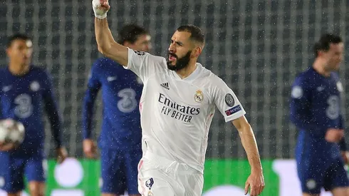 Karim Benzema puso el 1-1 parcial para Real Madrid ante Chelsea por la ida de Champions League.