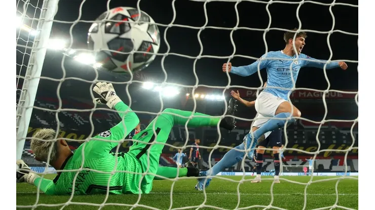 Manchester City se quedó con la ida de las semifinales de Champions: 1-2 contra PSG.