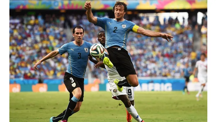 Lugano afirma que Uruguay con Messi ganaba dos Copas del Mundo.