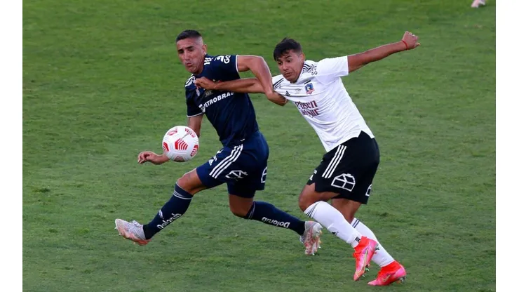 Ivan Morales jugando el Superclásico