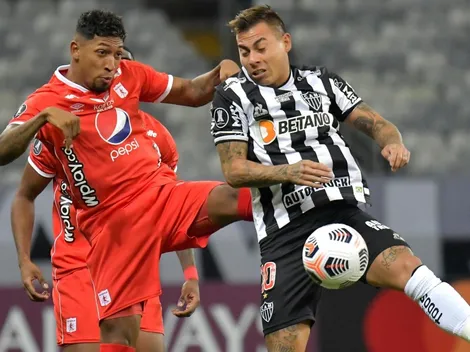 Vargas es sustituido por Hulk que marca doblete en el Mineiro