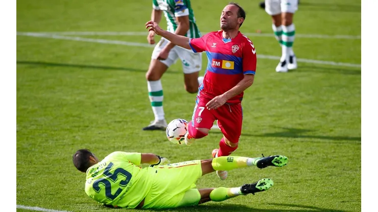 Bravo se afirmó tras regresar de su lesión y hoy brilla con el Betis
