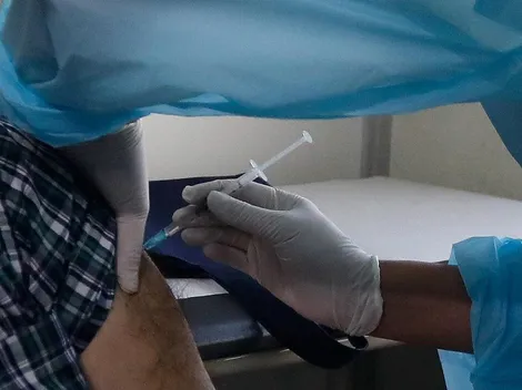 Minsal entrega detalles de la vacuna AstraZeneca