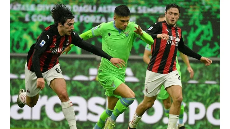 El Milan le dejó el título en bandeja al Inter de Alexis Sánchez y Arturo Vidal.