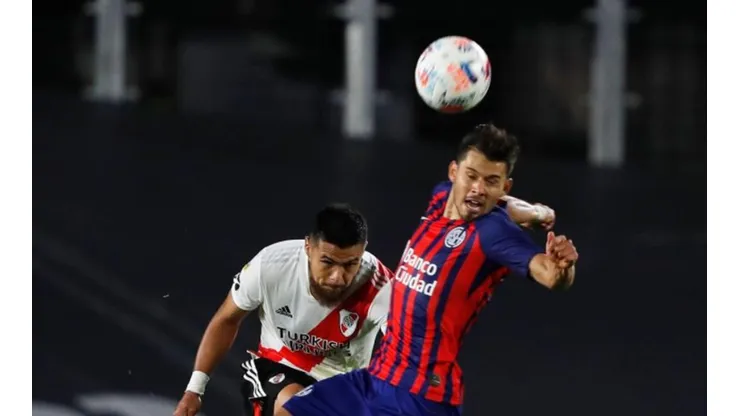Paulo Díaz fue titular ante su ex club