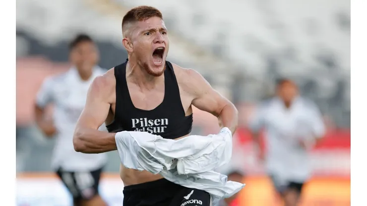 Colo Colo y la U juegan en el Monumental el Superclásico 189.