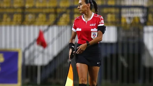La histórica Cindy Nahuelcoy será guardalíneas en el superclásico de Colo Colo y la U como segunda asistente.