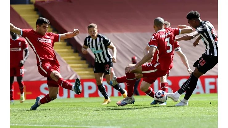 Liverpool manejó gran parte del partido pero el empate llegó en el descuento.