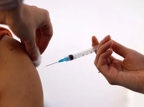 ¿Puedo beber alcohol después de vacunarme?