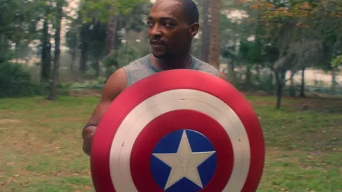 Tras los sucesos de The Falcon and The Winter Soldier, Sam Wilson (Anthony Mackie) quedó a cargo del manto para Capitán América 4