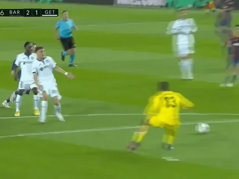 Video: El ridículo autogol de Getafe que ayuda a Barcelona