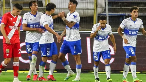 Universidad Católica llega a Colombia para sumar puntos en el inicio de su camino en la Copa Libertadores ante Atlético Nacional.