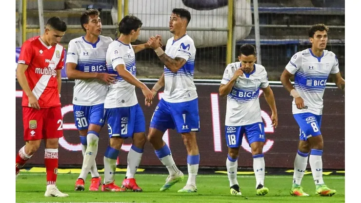 Universidad Católica llega a Colombia para sumar puntos en el inicio de su camino en la Copa Libertadores ante Atlético Nacional.