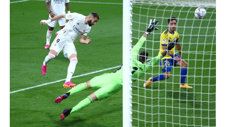Karim Benzema se lució con doblete y asistencia.