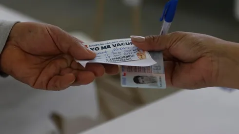 Vacunatorio Escuela Básica Carolina Vergara en Estación Central