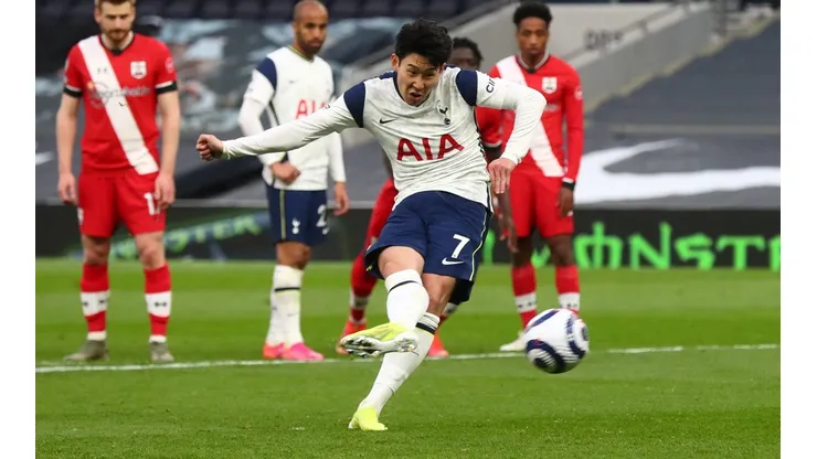 Heung Min Son selló la remontada de Tottenham de penal.