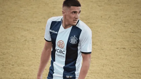 Favio Cabral se aleja de Colo Colo... Otra vez.