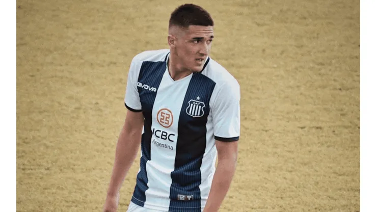 Favio Cabral se aleja de Colo Colo... Otra vez.
