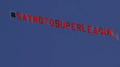 Las muestras de desaprobación a la exclusiva liga se sucedieron en toda Europa.