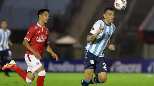 Racing sumó un importante punto como visitante.