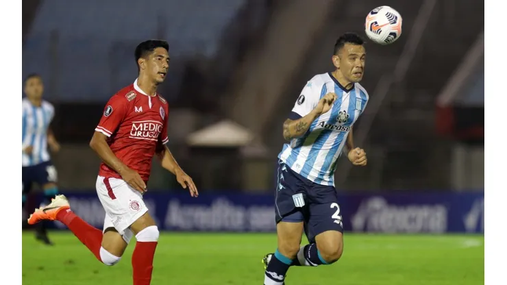 Racing sumó un importante punto como visitante.