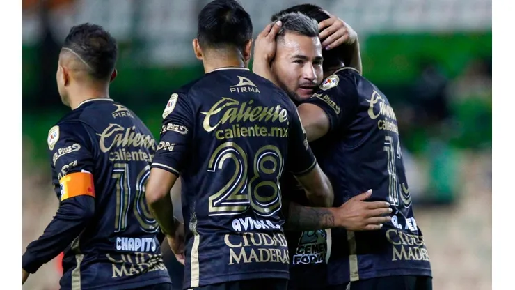 Jean Meneses abrió la cuenta de León con un auténtico golazo