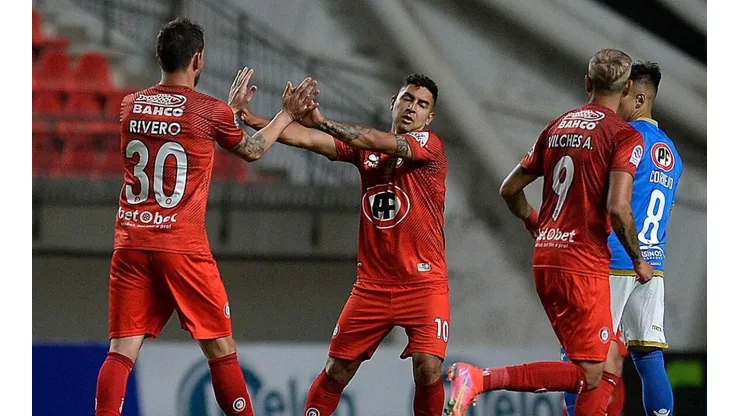 La Calera va por el primer golpe ante LDU.