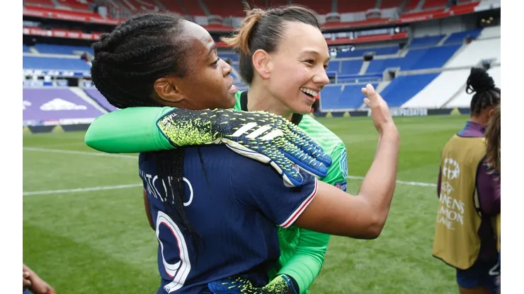 Tiane Endler, figura y heroína del PSG en la clasificación a semifinales de Champions League Femenina.
