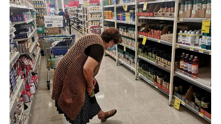 El horario de atención depende de cada supermercado.