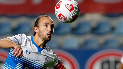 José Pedro Fuenzalida quiere levantar su cuarta copa de campeón consecutiva con Universidad Católica
