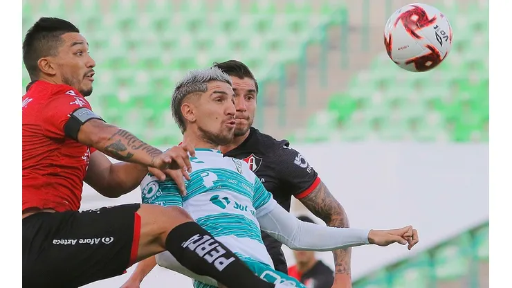 Diego Valdés pidió disculpa después de la indisciplina que cometió en pandemia y anunció su regreso a las canchas