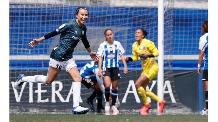 Camila Sáez anotó en España sólo cuatro días después de clasificarse a Tokio 2020 con la selección chilena femenina