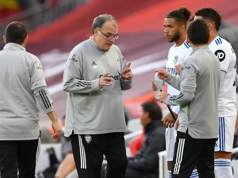 D'Alessandro: "Yo me levanto temprano para ver al Leeds"